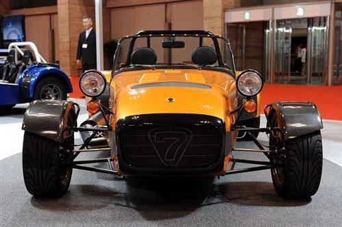 175R Caterhaml܇CSR 175 ܇֮