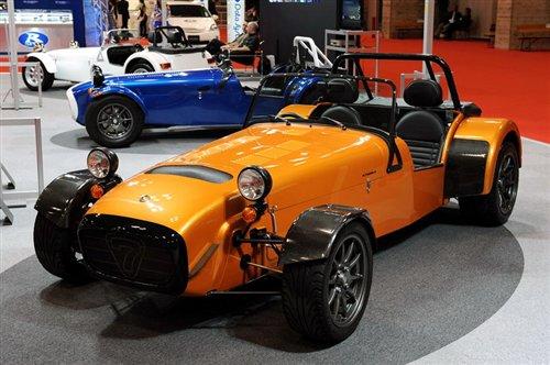 175R Caterhaml܇CSR 175 ܇֮