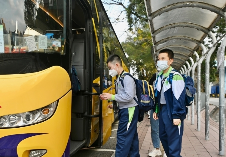 深港跨境小學生重返香港校園就讀記