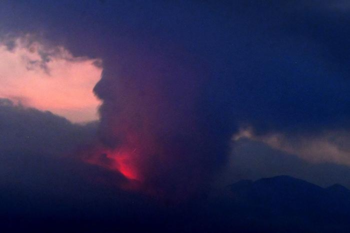 日本櫻島火山噴發(fā)